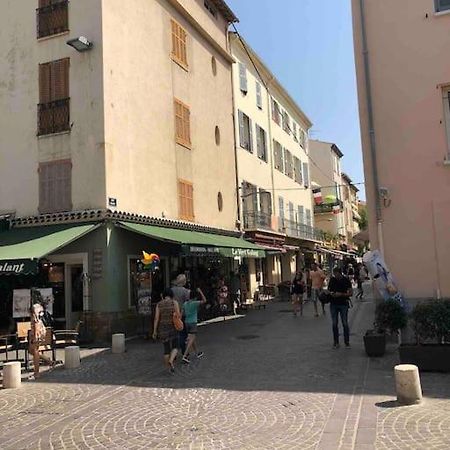 Old Antibes, One Bed App, In Front Of The Port! Leilighet Eksteriør bilde